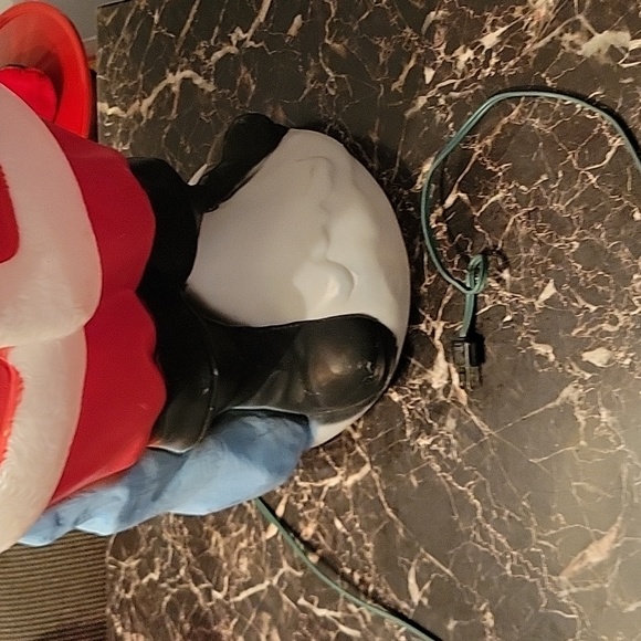 Vintage Lighted Blow Mold SANTA CLAUS 33” EMPIRE with Present & Sack of Toys - Picture 6 of 12